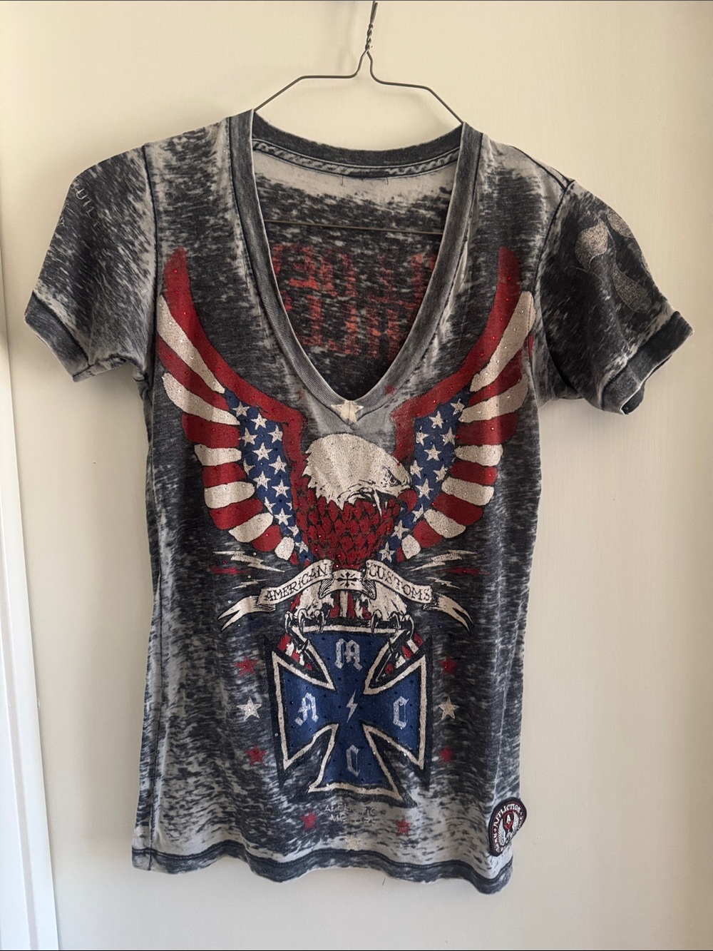 Affliction Gray Black Distressed Eagle V-Neck Tee with Red White Blue Graphics